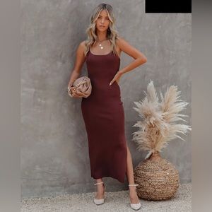 VICI KAYE SQUARE NECK BODYCON MIDI DRESS - CHOCOLATE